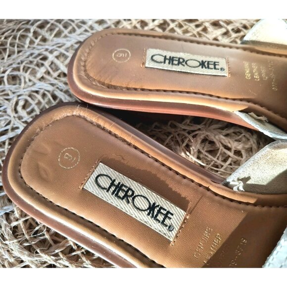 Vintage Cherokee White Leather Slides, Women's Size 9, Made in Brazil, EUC - Picture 4 of 10